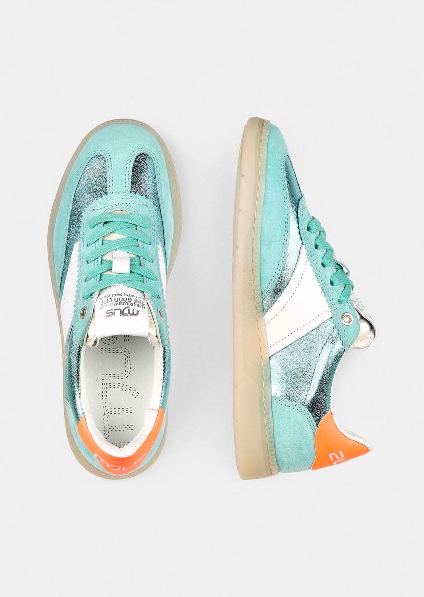 Metallic-Leder-Sneaker mit Kontrast-Ferse