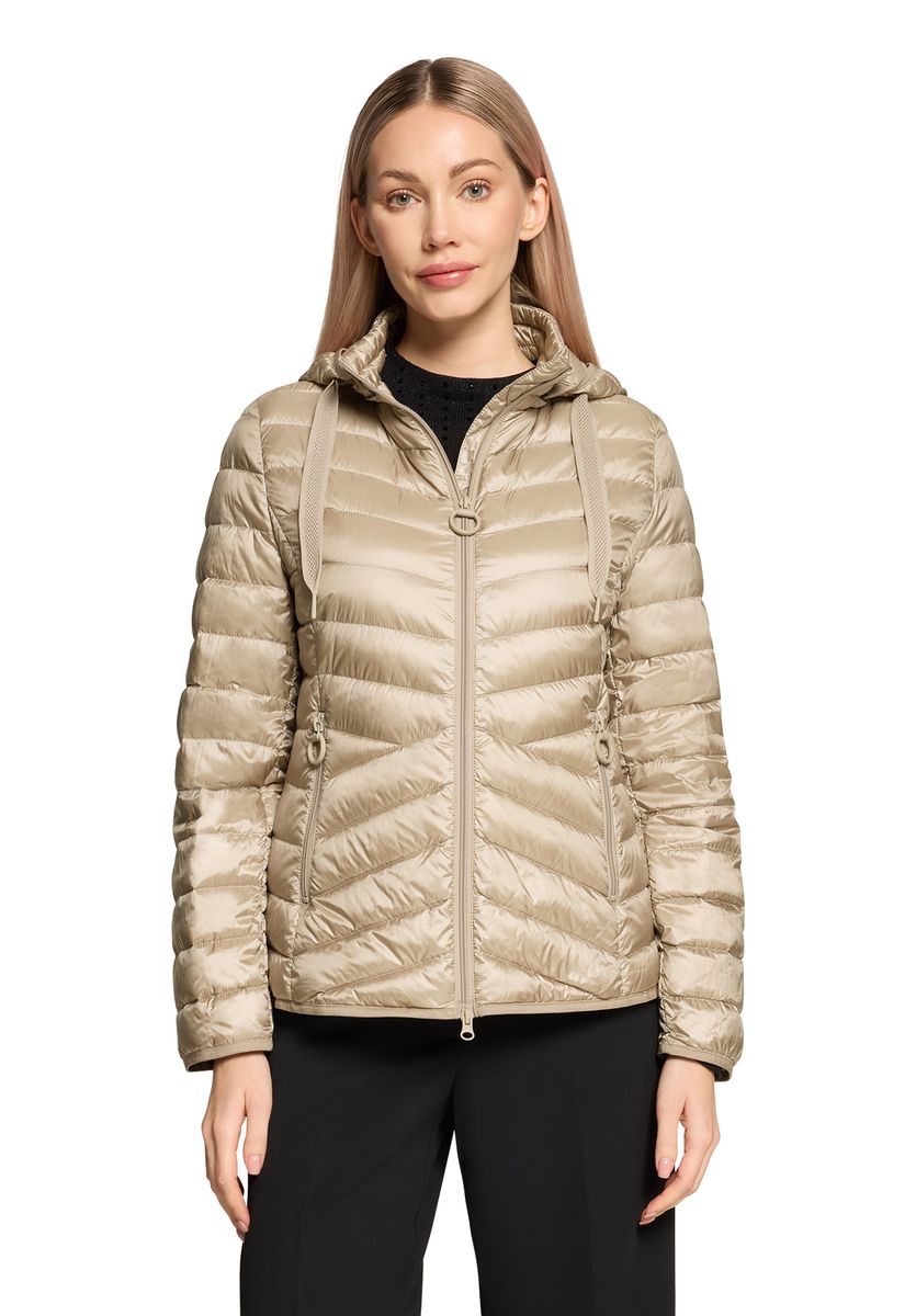 Leichte Steppjacke mit Kapuze