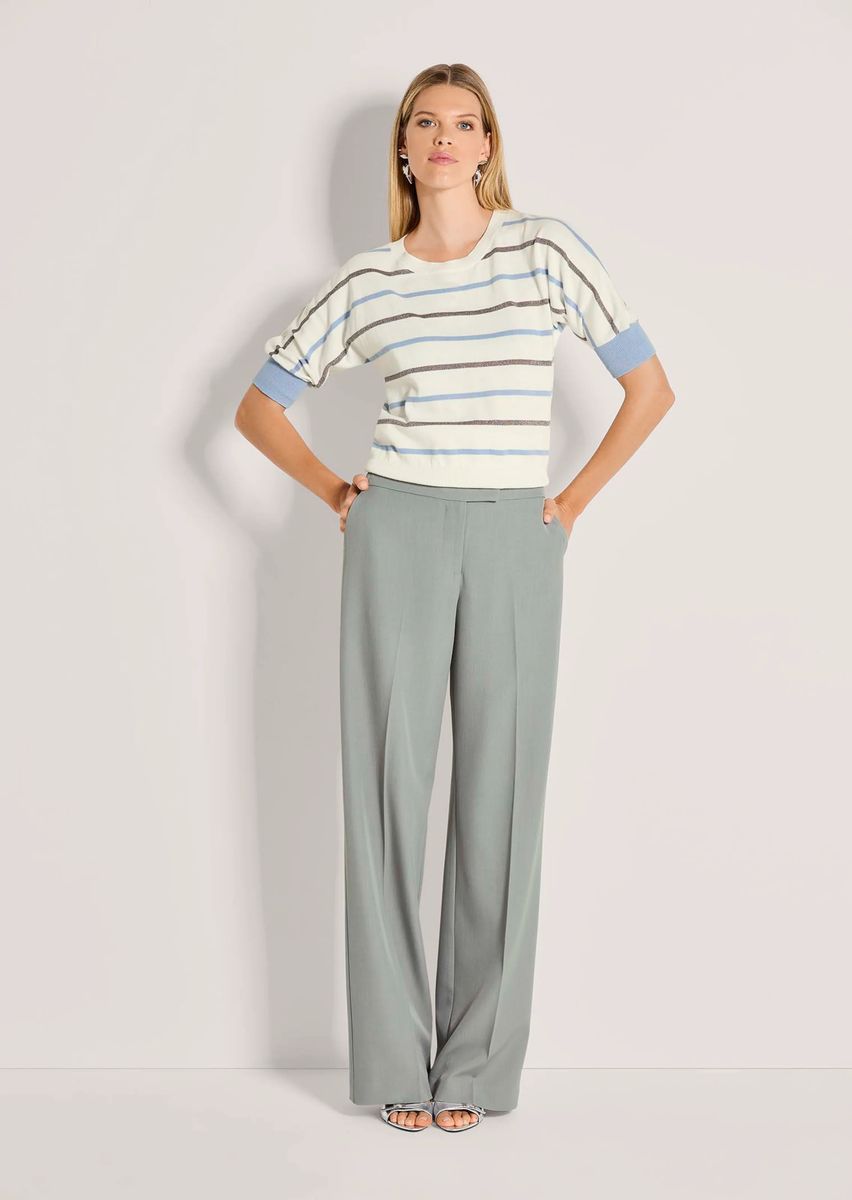 Elegante weite Hose mit Bügelfalte