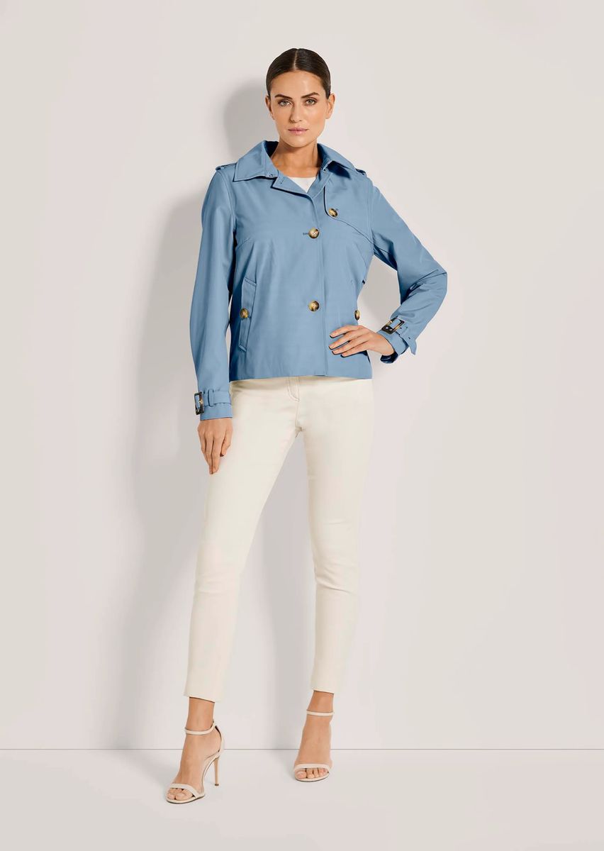 Kurze Trenchjacke mit Knopfleiste