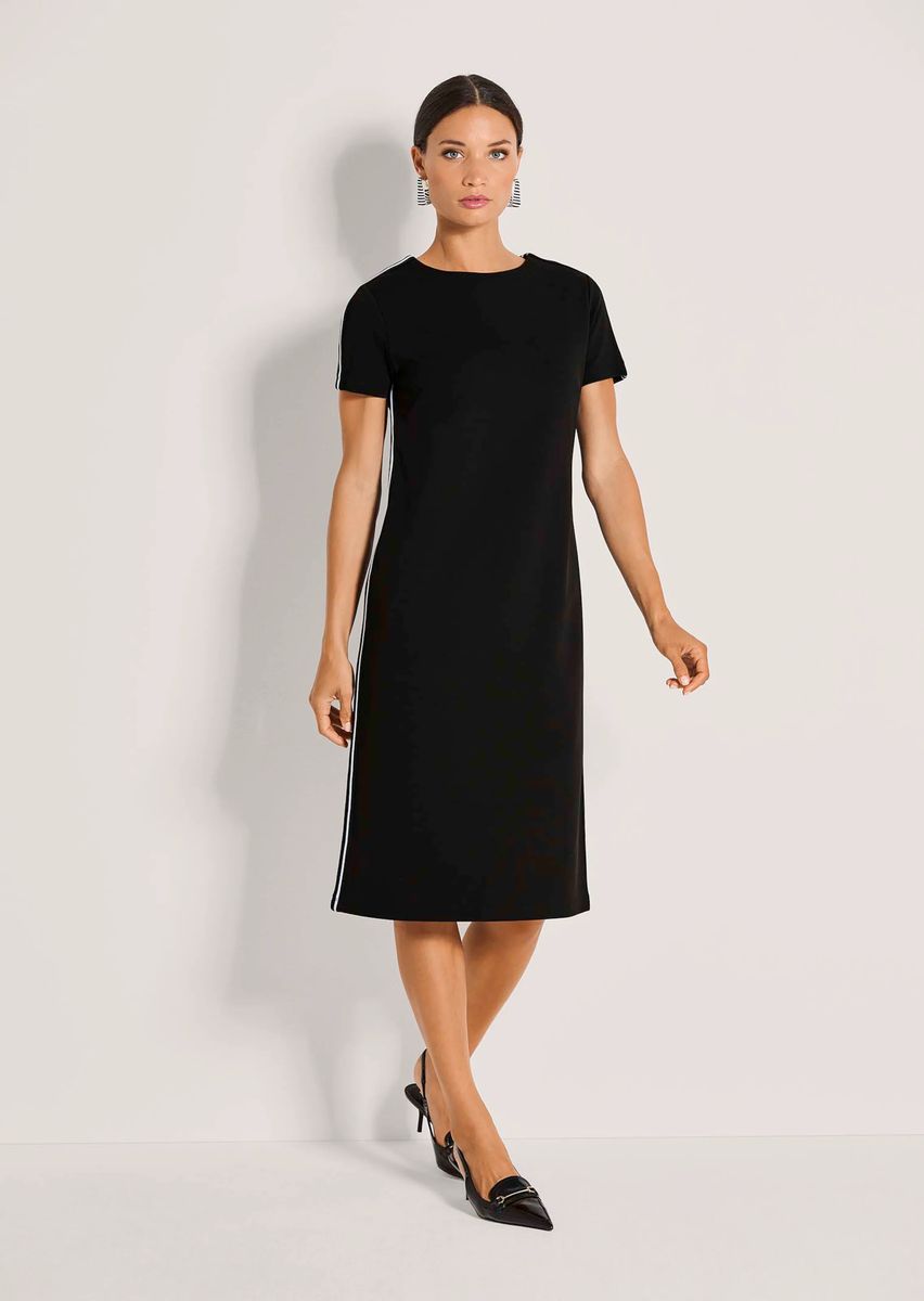 Sportives Kurzarmkleid mit Kontraststreifen