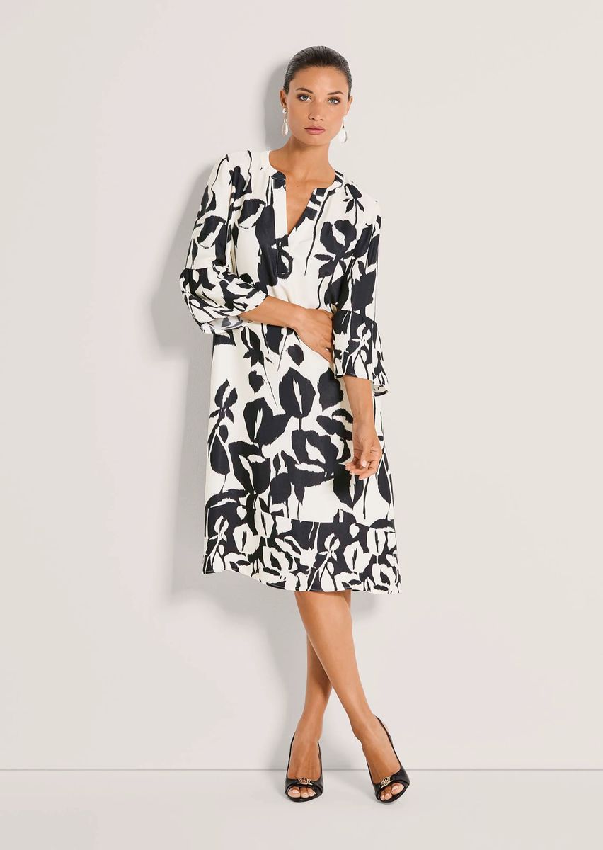 Fließendes Tunika-Kleid mit Pflanzendruck