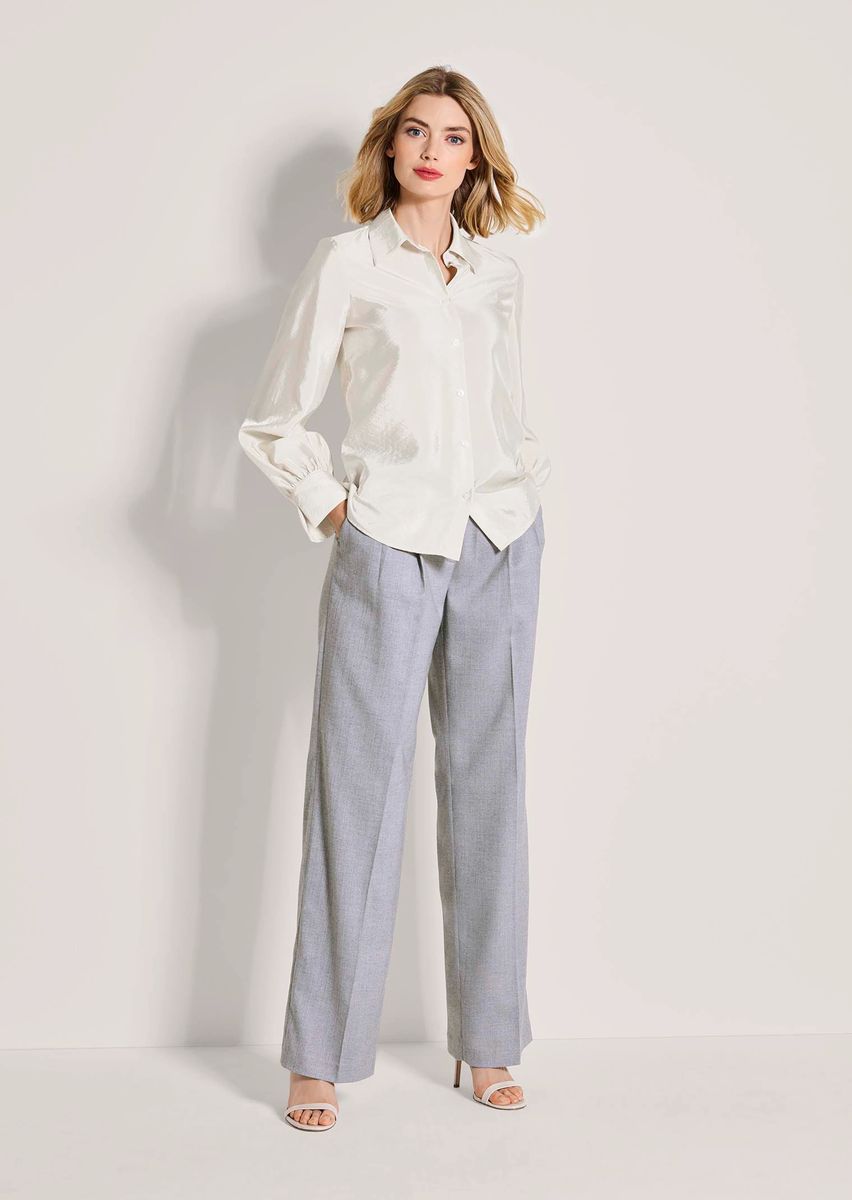 Elegante Bluse mit Glanzeffekt
