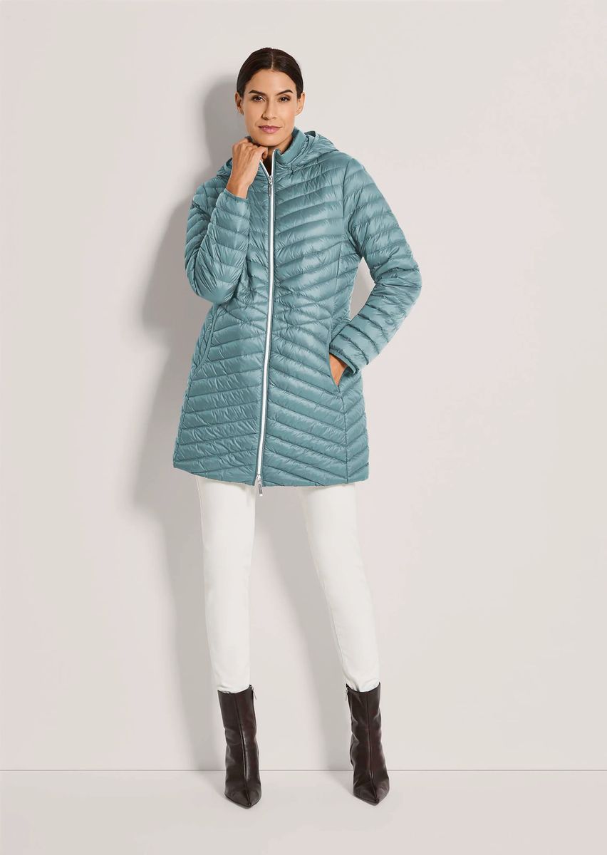 Leichte Kapuzen-Steppjacke mit Chevron-Muster