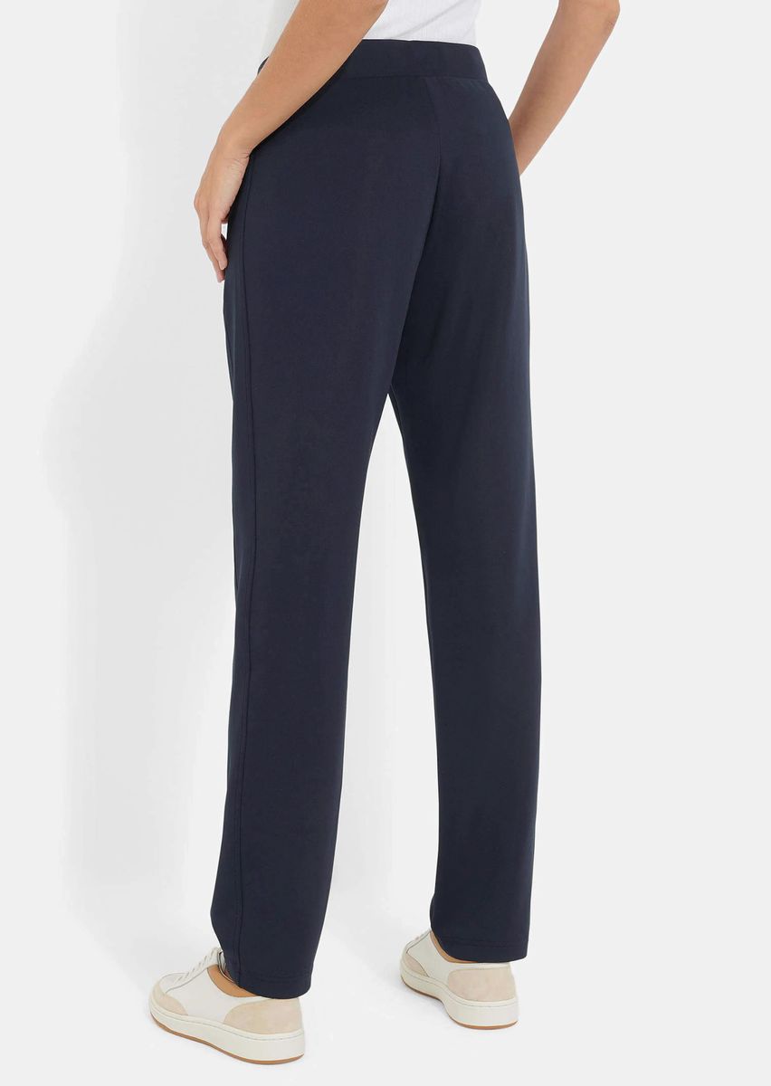 Schmal geschnittene Funktions-Sporthose