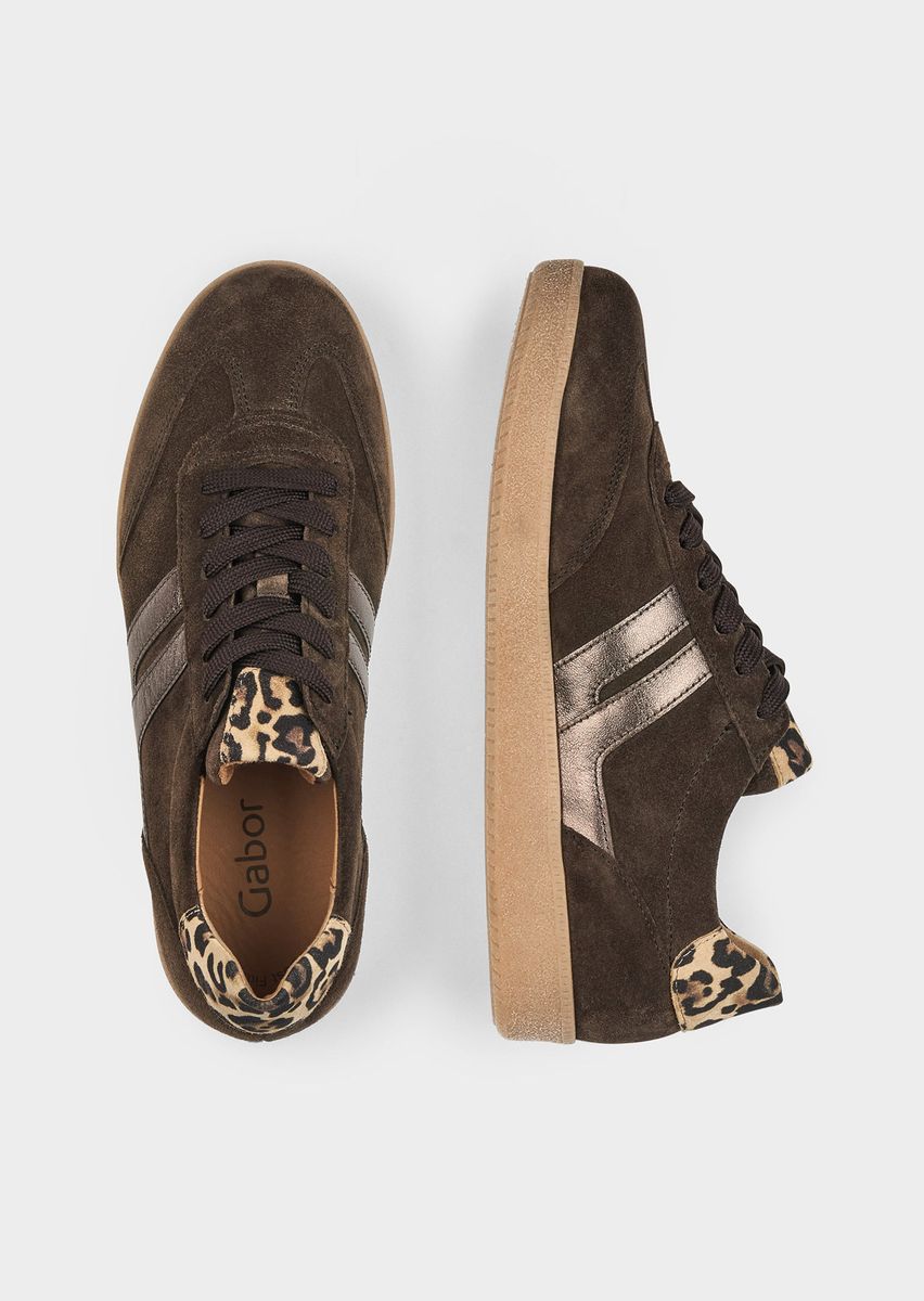 Wildleder-Sneaker mit Leoparden-Details