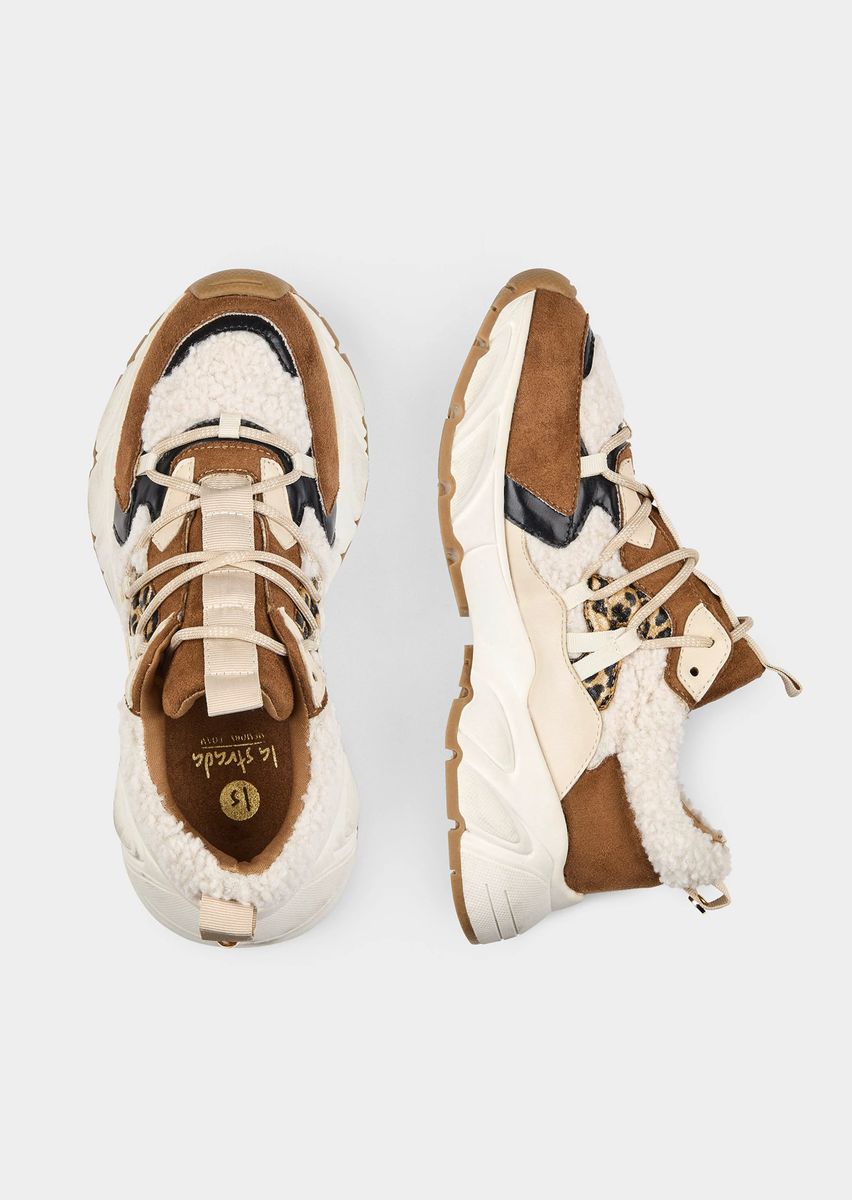 Chunky Sneaker mit Teddyfell-Einsätzen