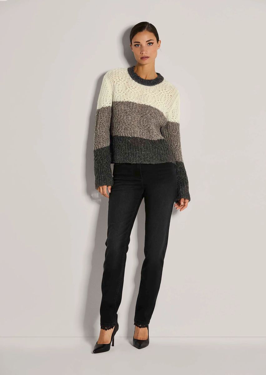Eleganter Zopfmuster-Pullover mit Colour-Blocking