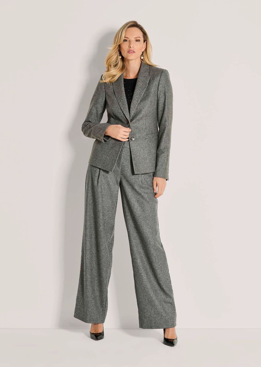 Taille-Blazer aus Wollmix mit Kreidestreifen