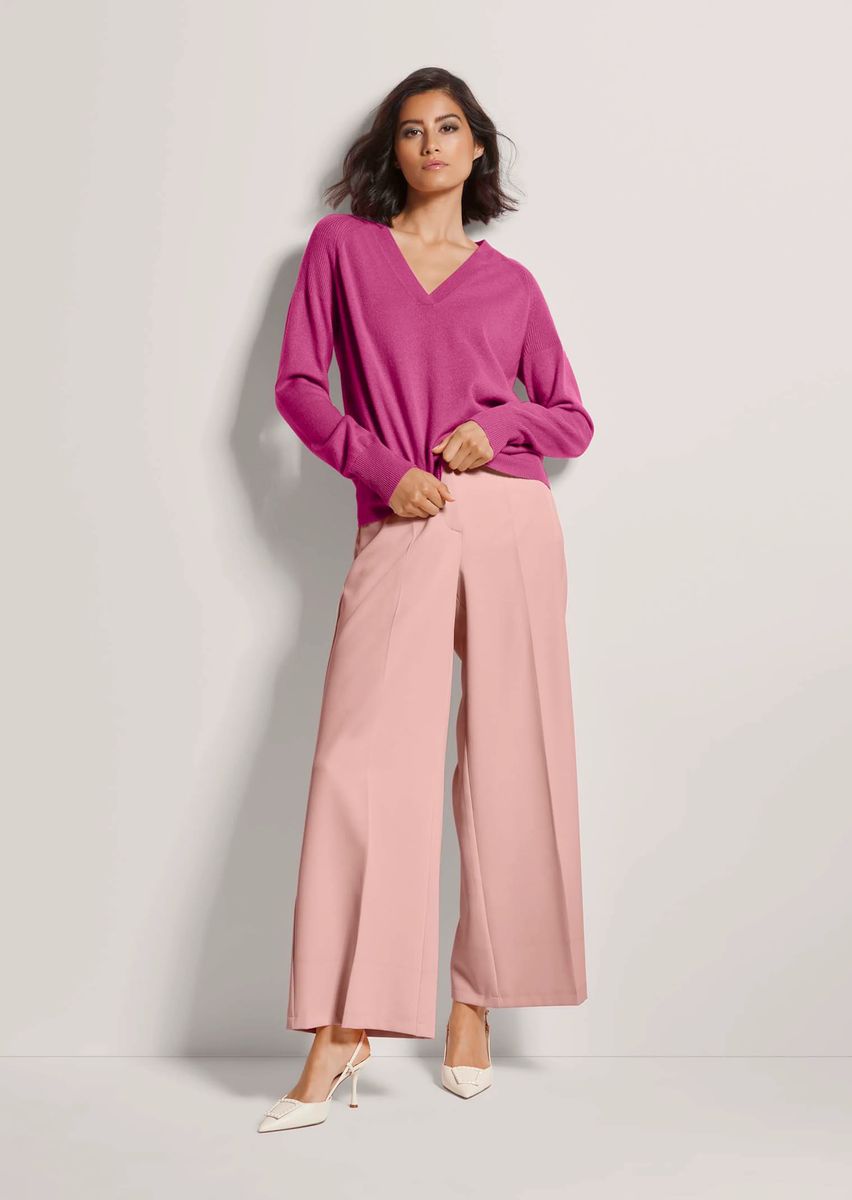 Weicher Kaschmir-Pullover mit V-Ausschnitt