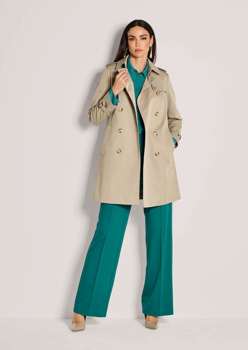 Zeitloser zweireihiger Trenchcoat