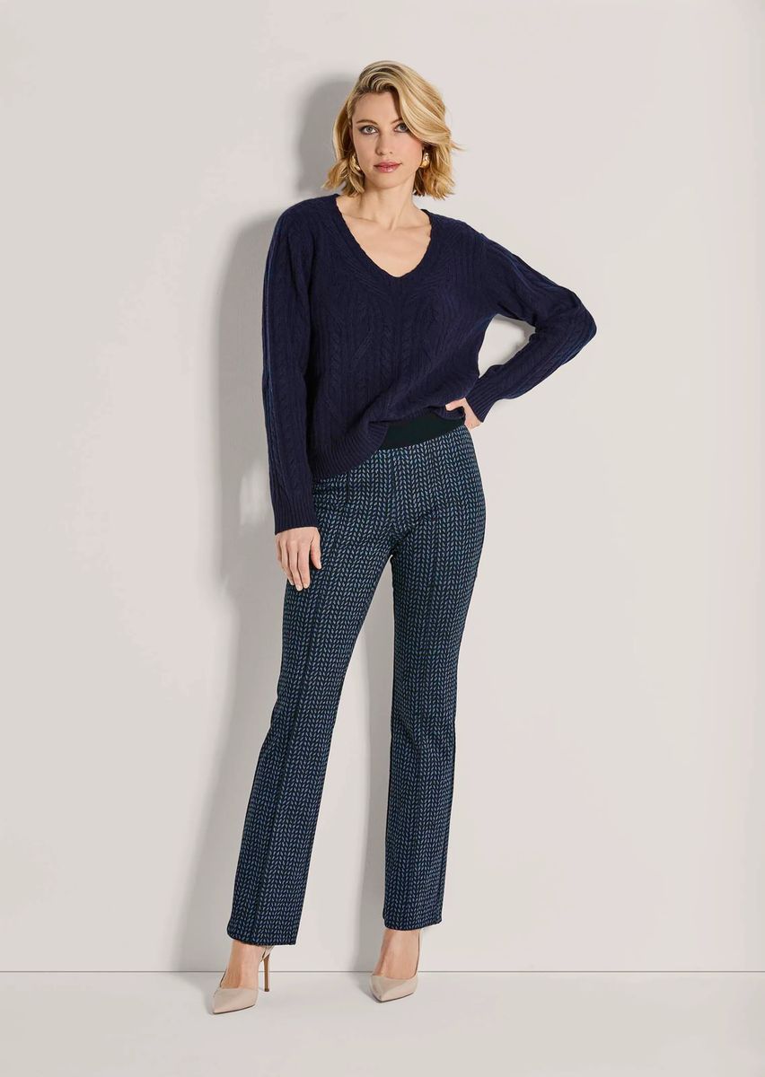 Gemusterte Schlupfhose mit ausgestelltem Bein