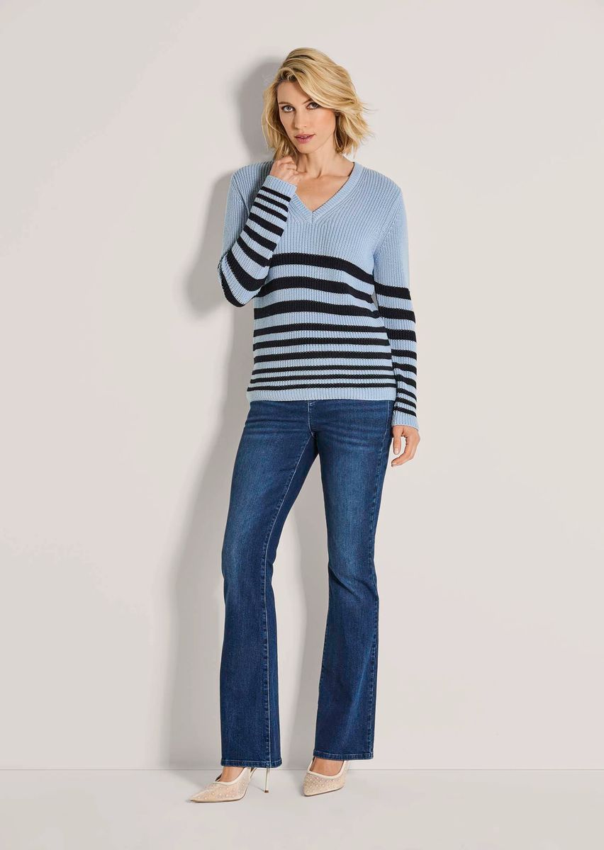 Gestreifter Perlfang-Strickpullover mit V-Ausschnitt