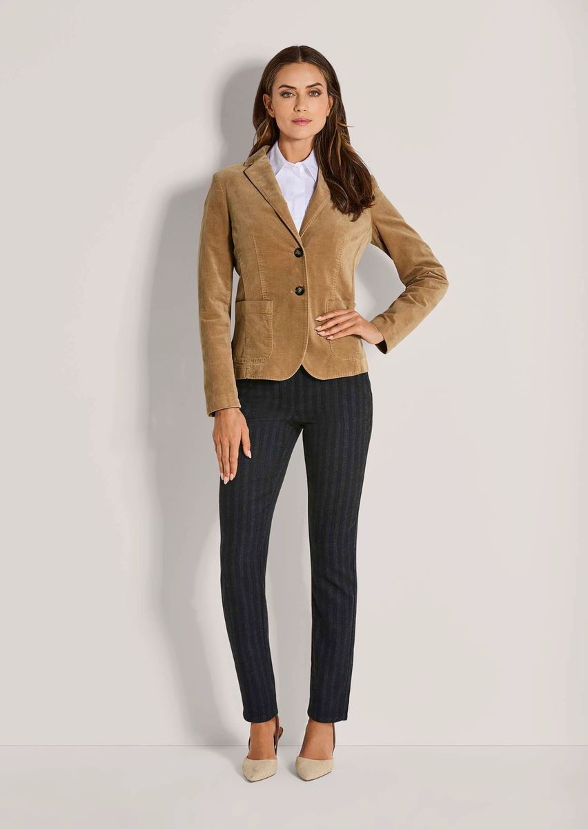 Taillierter Cord-Blazer mit Ziernähten
