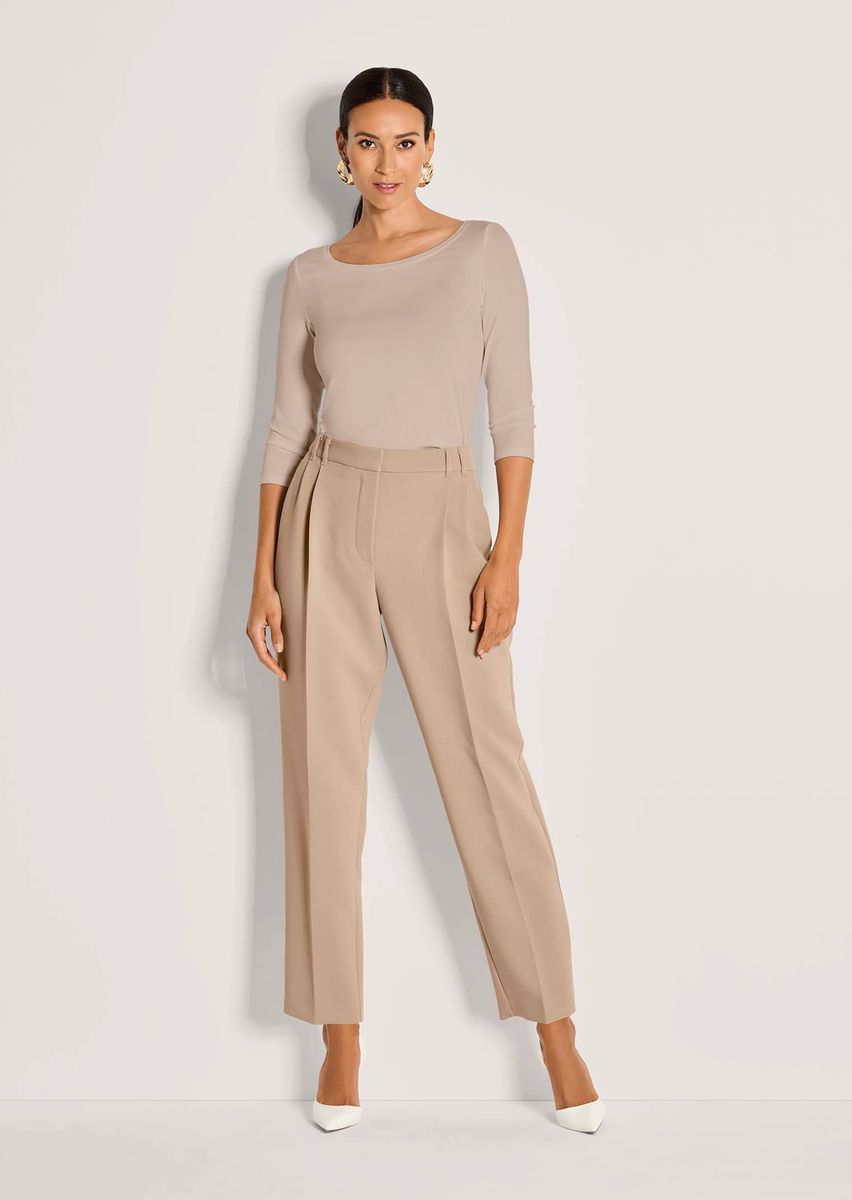 Elegante Bundfaltenhose mit Bügelfalten