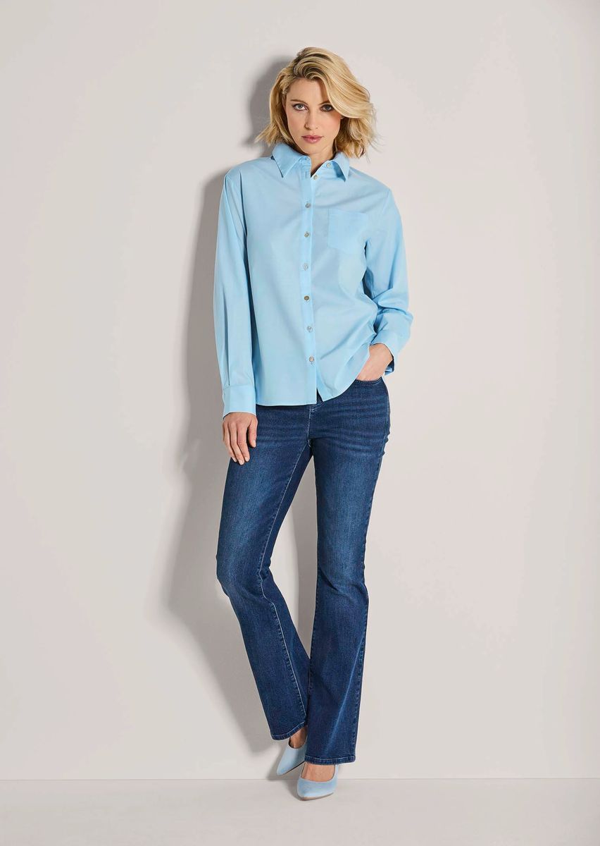 Klassische Longbluse mit abgerundetem Saum