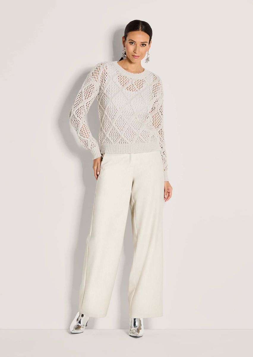 Schimmernder Ajour-Pullover mit Rautenmuster