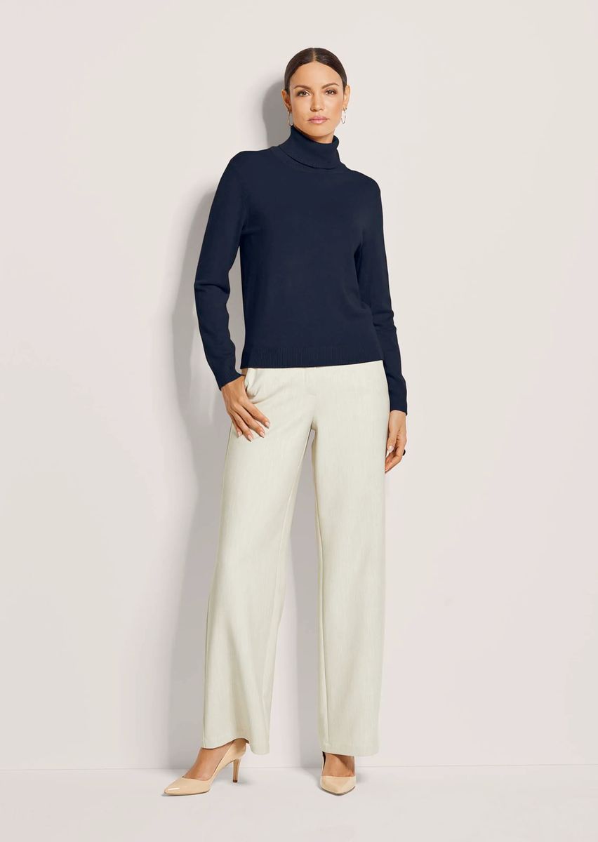Figurnaher Feinstrick-Rollkragenpullover