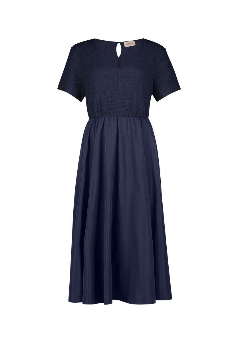 A-Linien-Midikleid mit gesmoktem Oberteil
