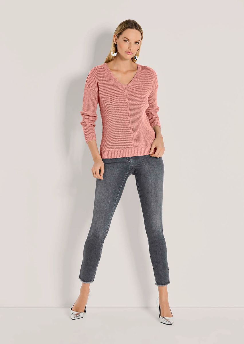 V-Ausschnitt-Pullover mit Rippstruktur-Mix
