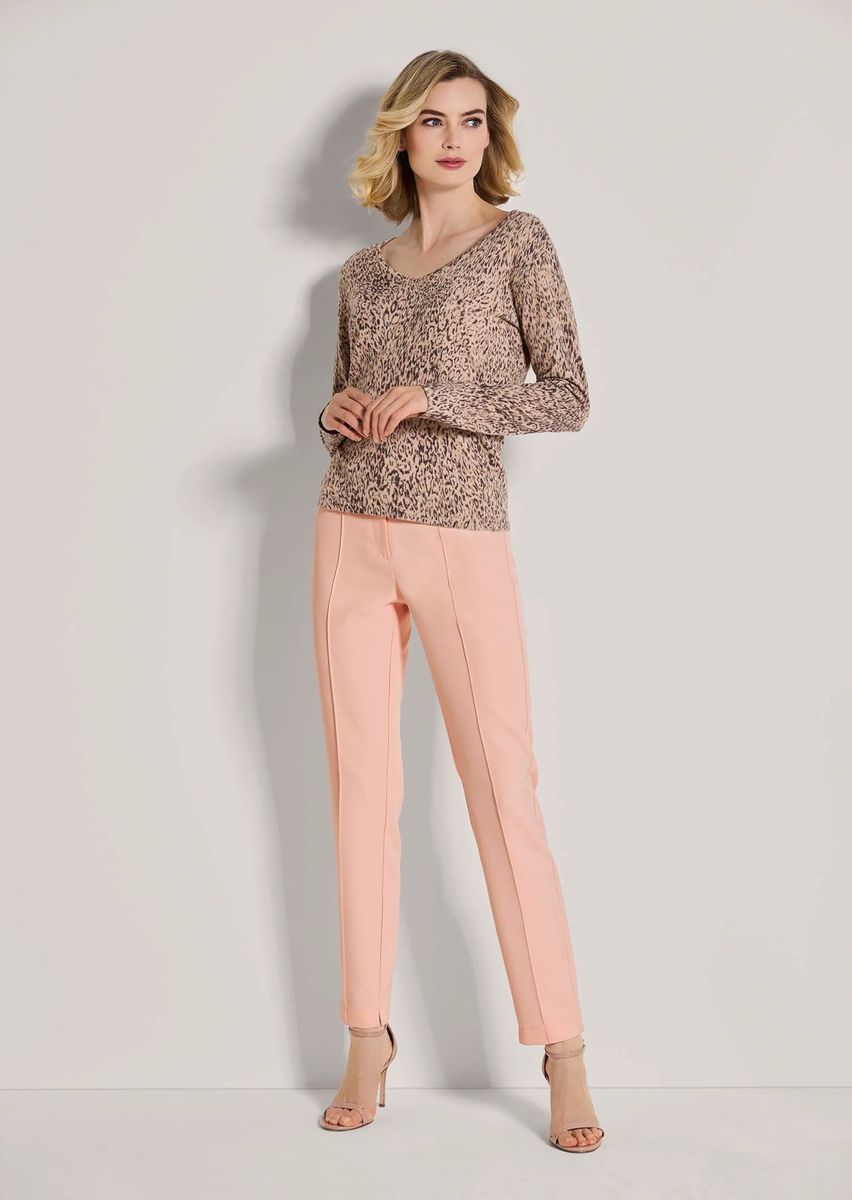 Schicker V-Ausschnitt mit Leoparden-Muster