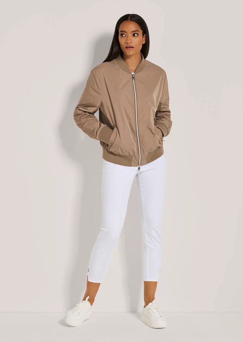 Leichter sportiver Bomber-Blouson