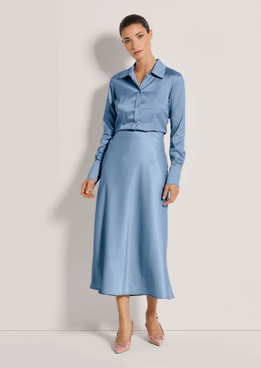 Eleganter Satinrock in Midilänge