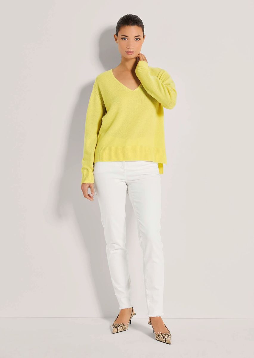 Feinstrick-Kaschmirpullover mit V-Ausschnitt
