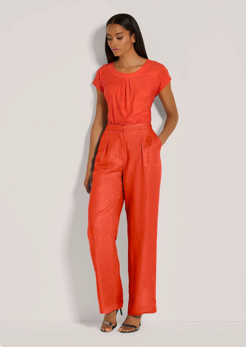 Weite Leinenhose mit Bundfalten
