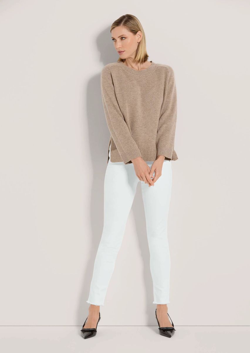 Weicher Kaschmirpullover mit Raglanärmeln