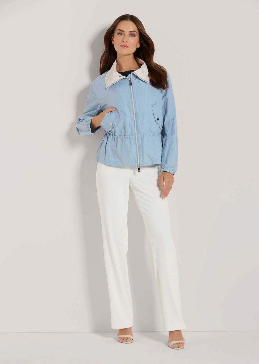 Leichte Outdoor-Jacke mit Tunnelzug