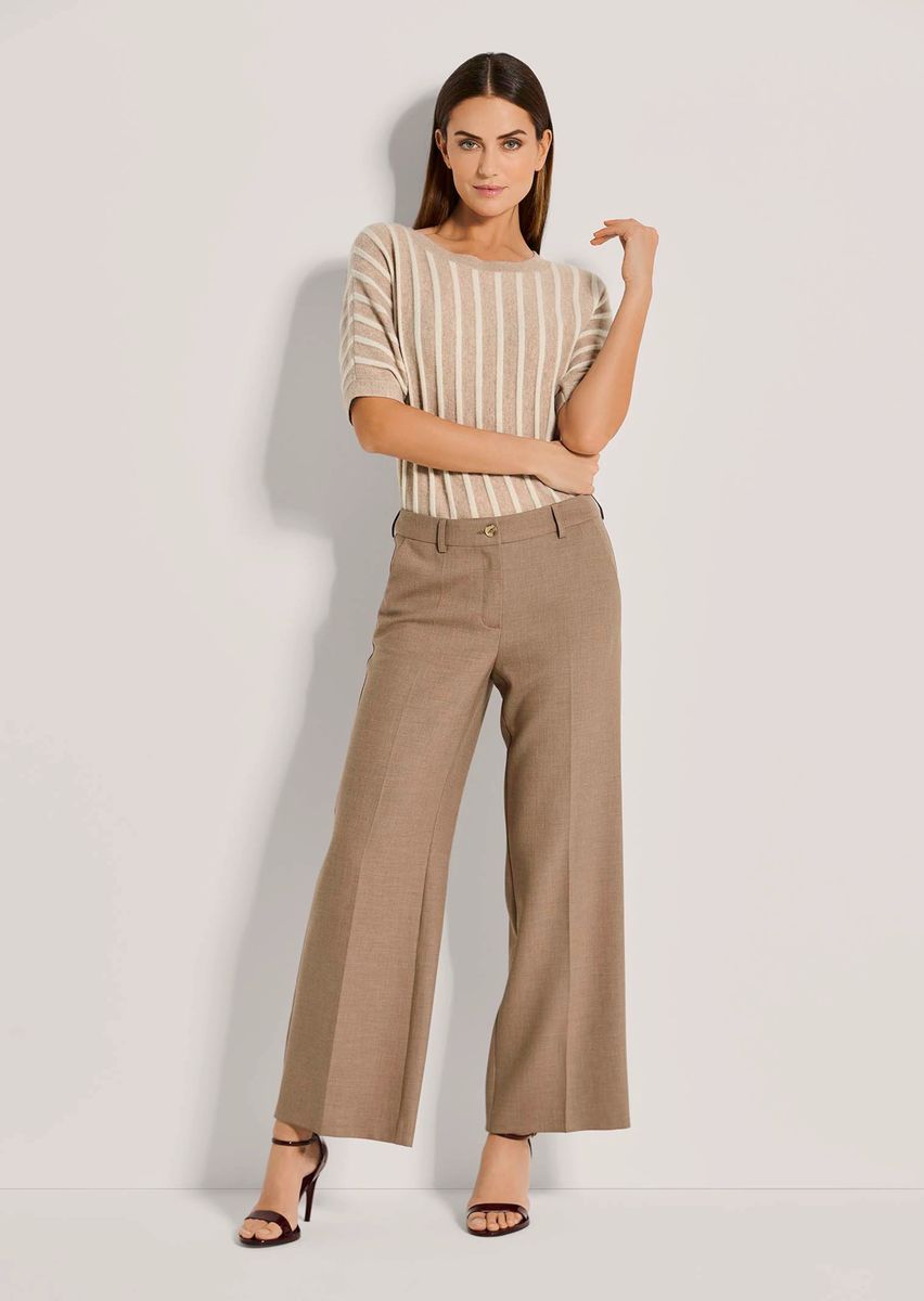 Elegante Weitbein-Hose mit Bügelfalten