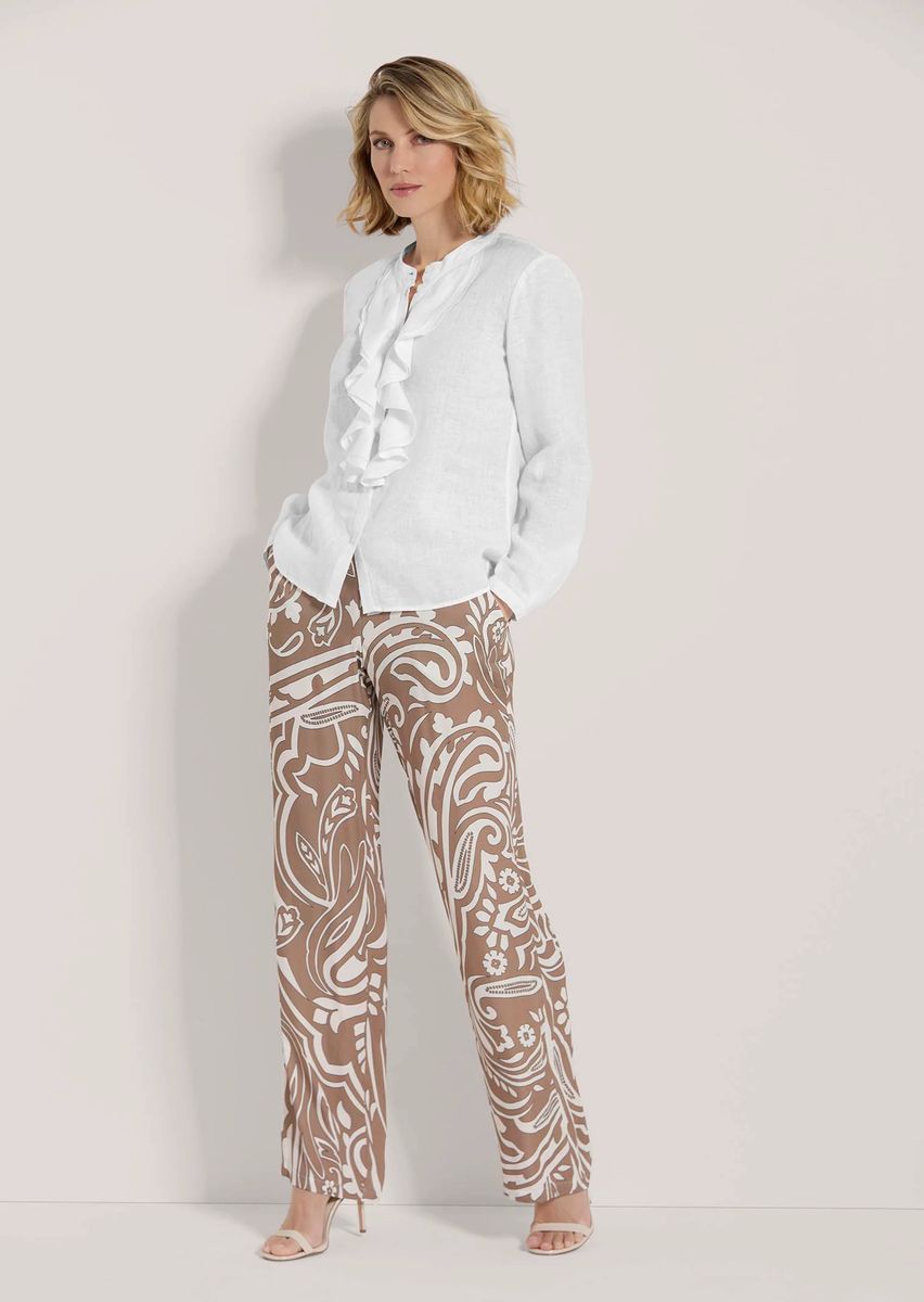 Leinenbluse mit Rüschen und Puffärmeln