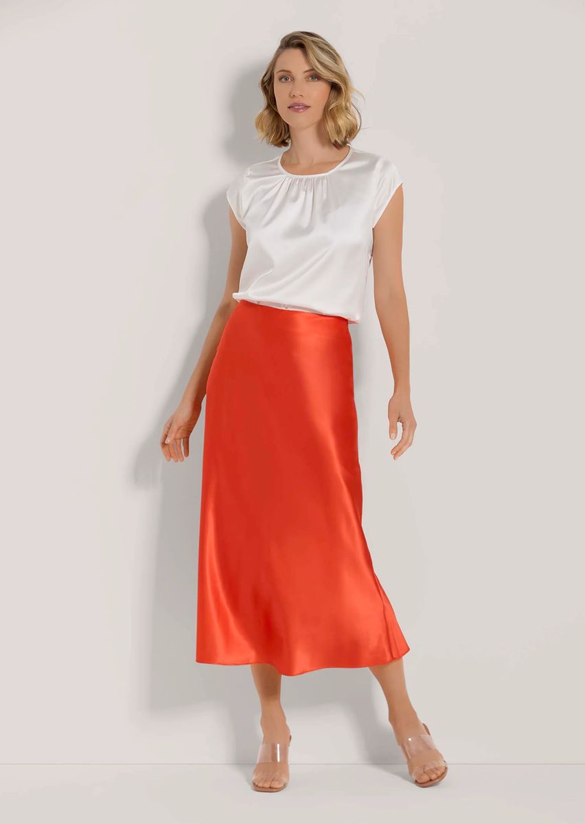 Eleganter Satin-Midirock in Slip-Optik
