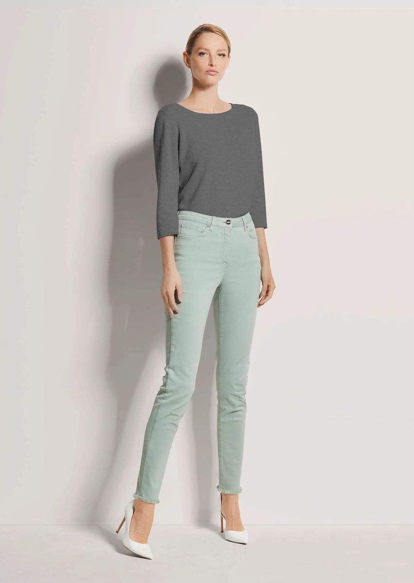 Skinny-Jeans mit feinem Fransensaum