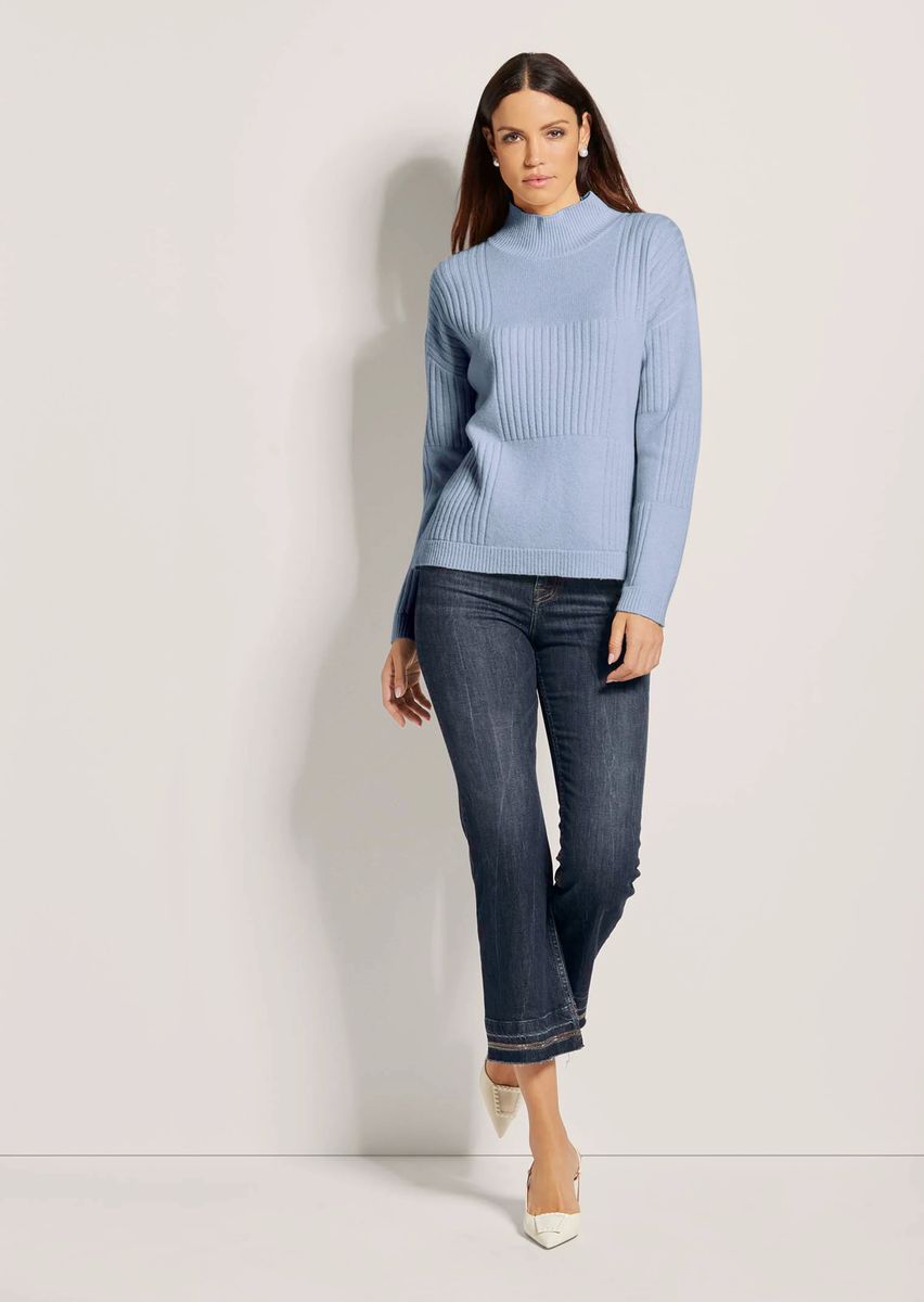 Strukturierter Pullover mit Stehkragen