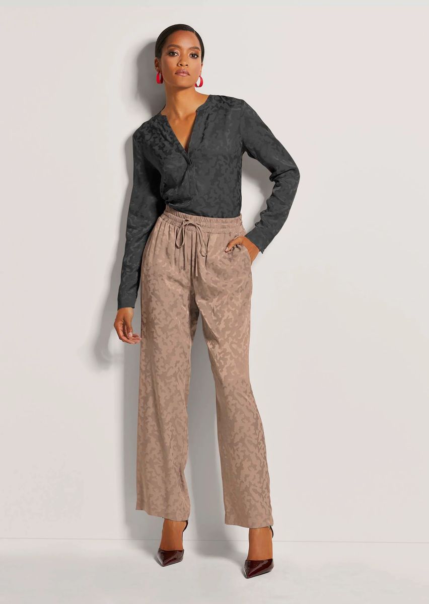 Fließende Jacquard-Schlupfhose mit weitem Bein
