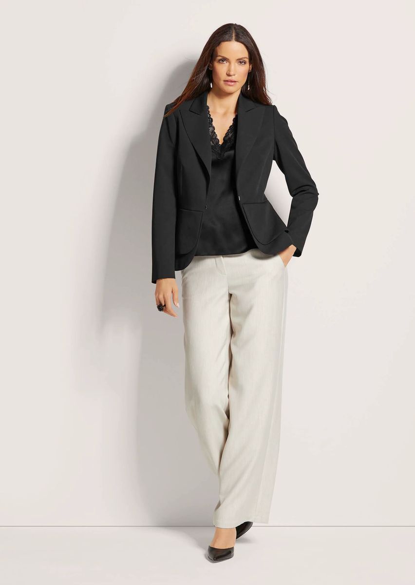 Taillierter Schößchen-Blazer mit Revers