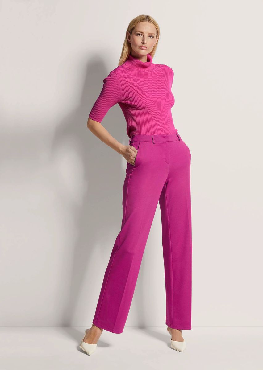 Elegante Weite Hose mit Bügelfalten