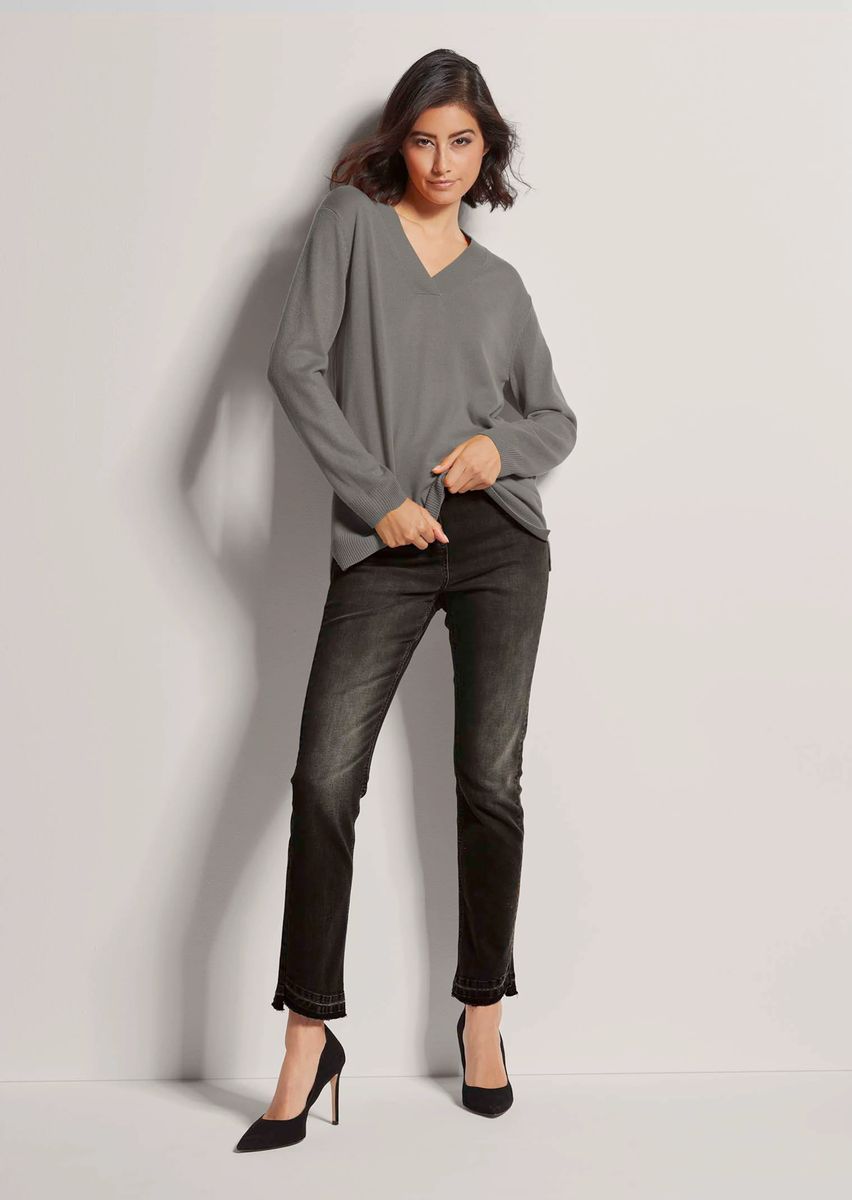 V-Ausschnitt-Pullover aus feiner Schurwolle