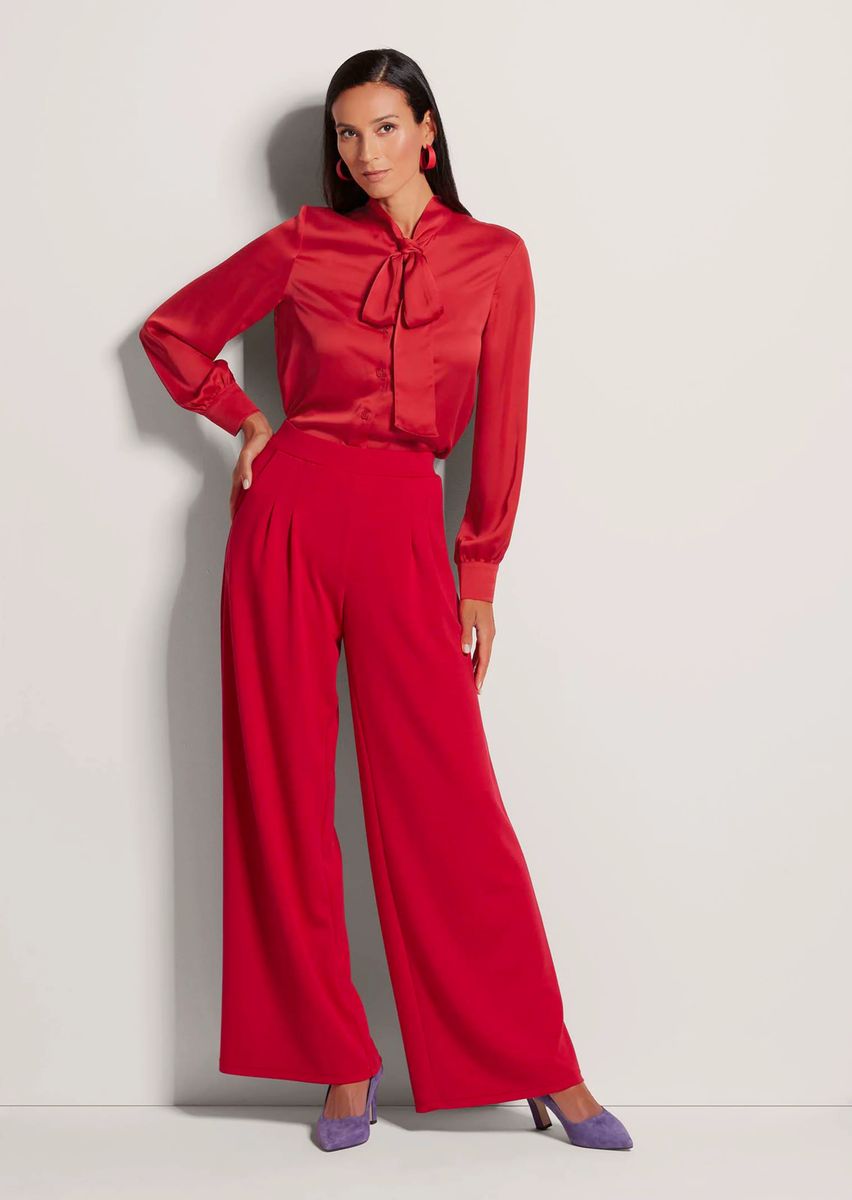Elegante weit geschnittene Faltenhose