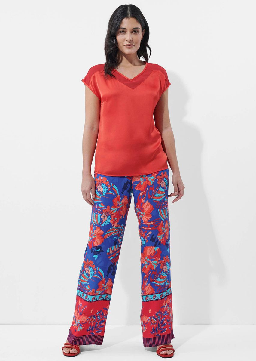 Luftige Strandhose mit Blumenmuster