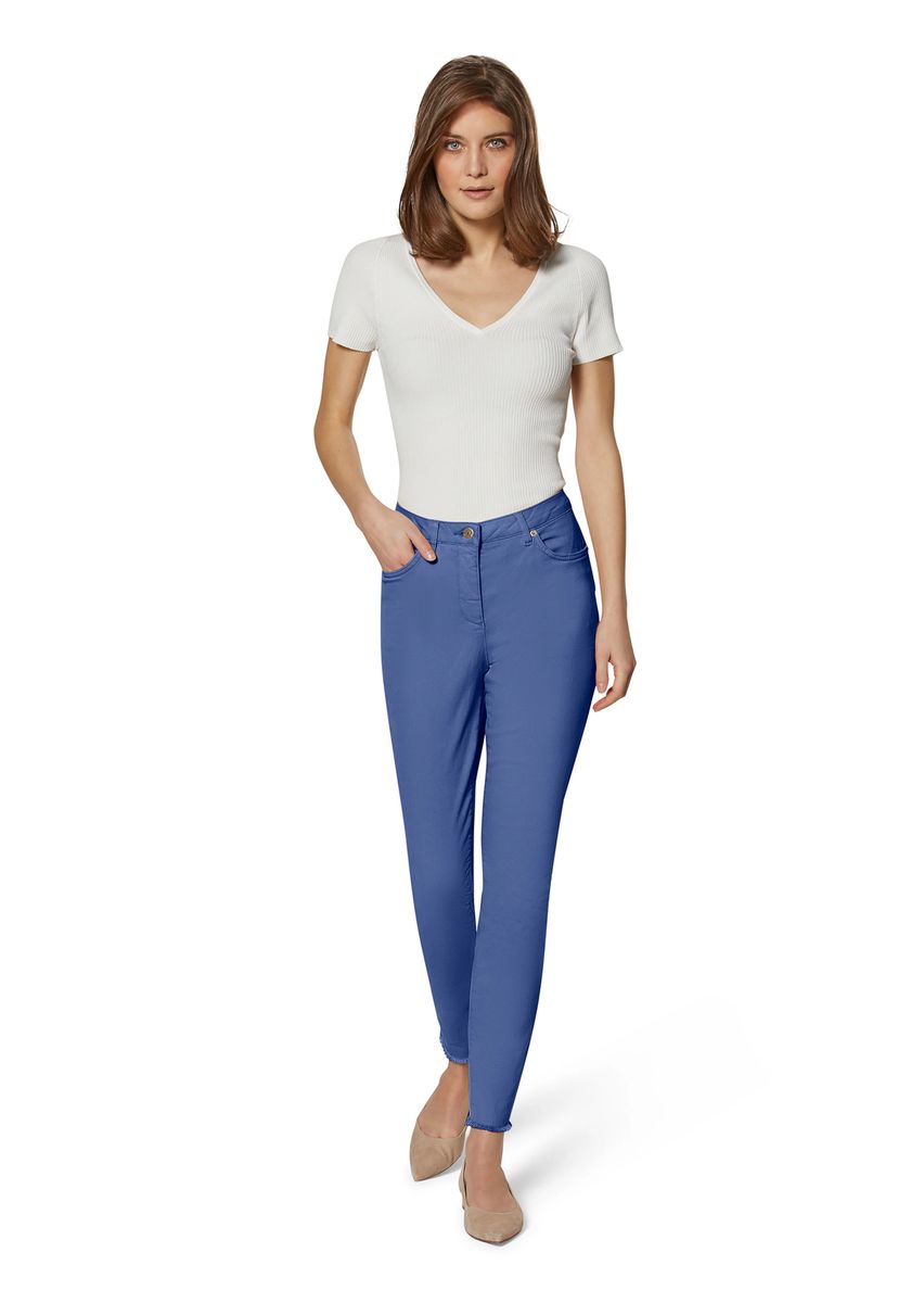 Skinny-Jeans mit Fransensaum