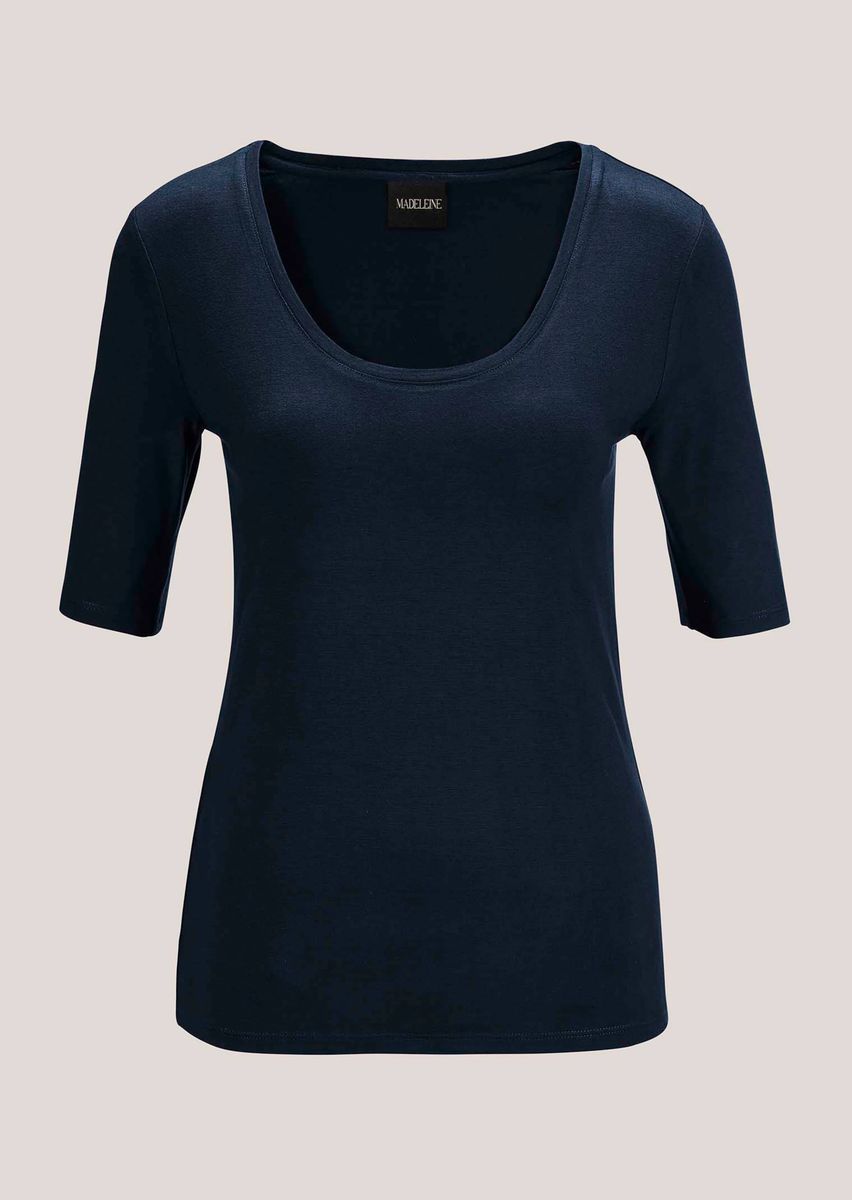 Figurbetontes Halbarm-Shirt mit Rundhals