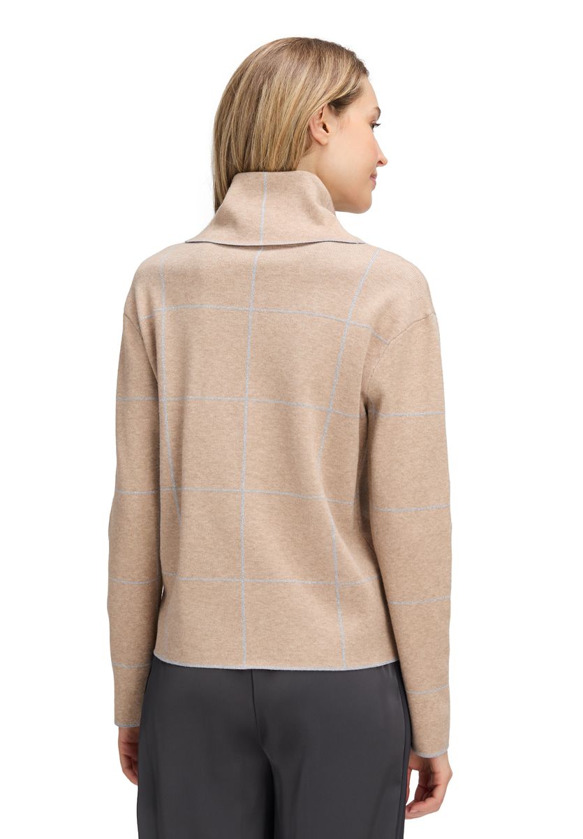Karierter Strickpullover mit Stehkragen