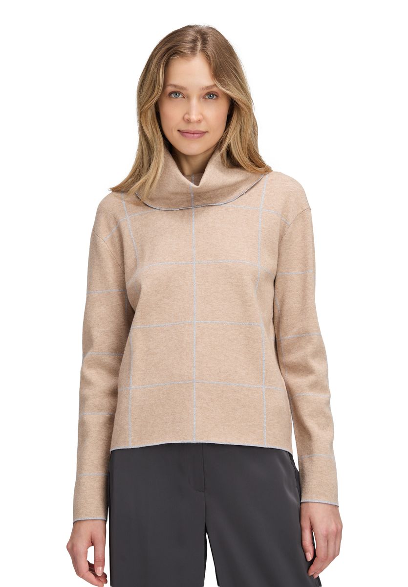 Karierter Strickpullover mit Stehkragen