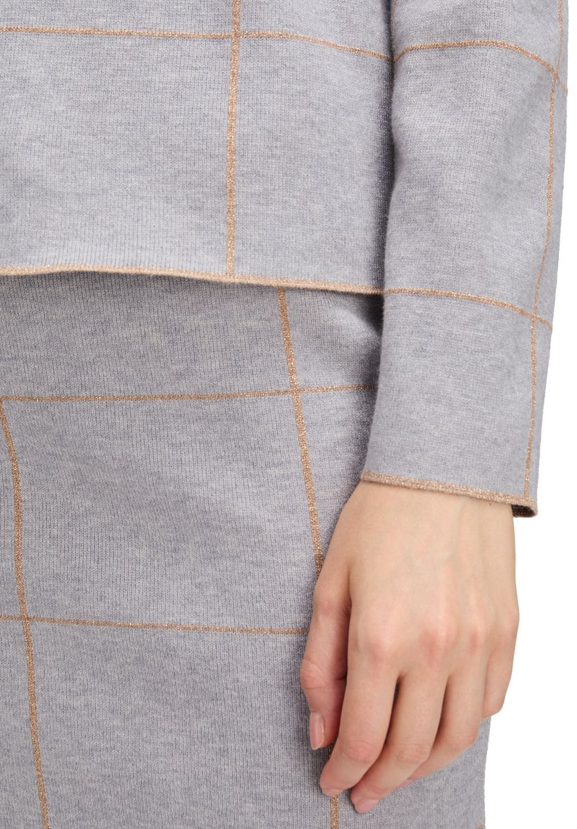 Karo-Strickpullover mit weichem Stehkragen