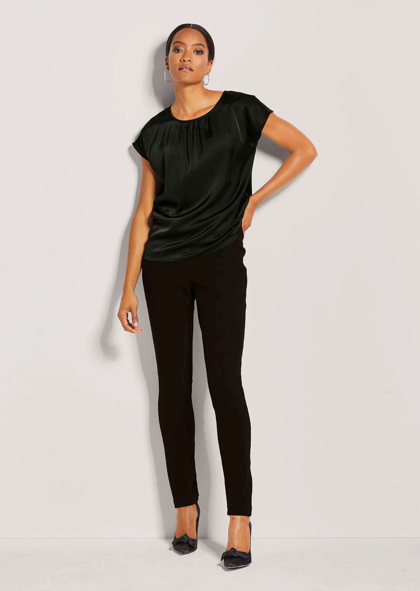 Kurzärmlige Satin-Bluse in A-Linie