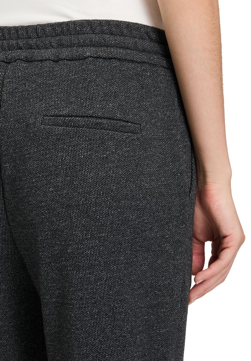 Sportliche Schlupfhose in 7/8-Länge