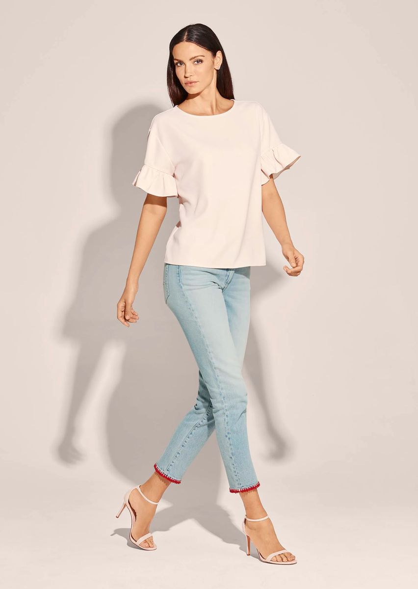 Feminine Sommerbluse mit Volant-Ärmeln